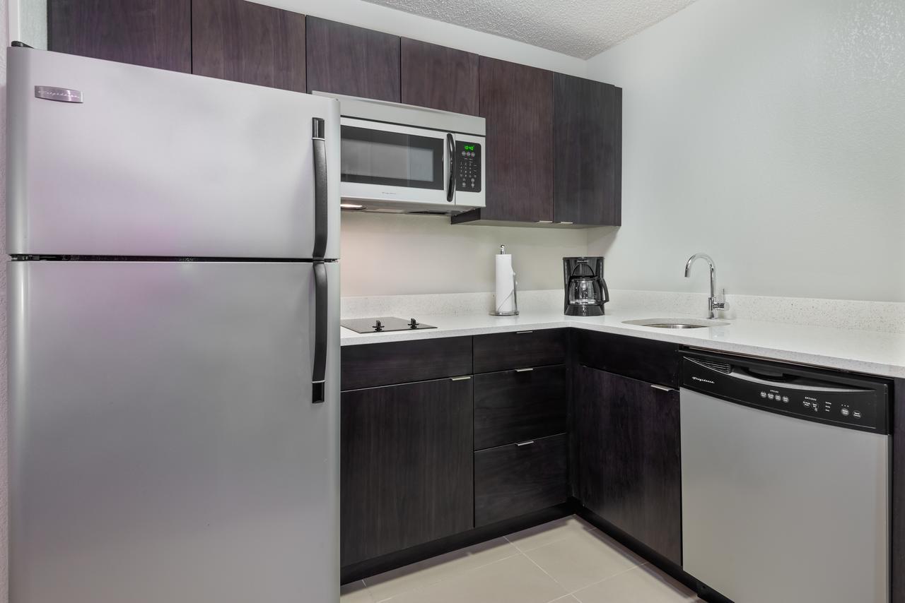 Residence Inn Tampa Sabal Park/Brandon Екстер'єр фото